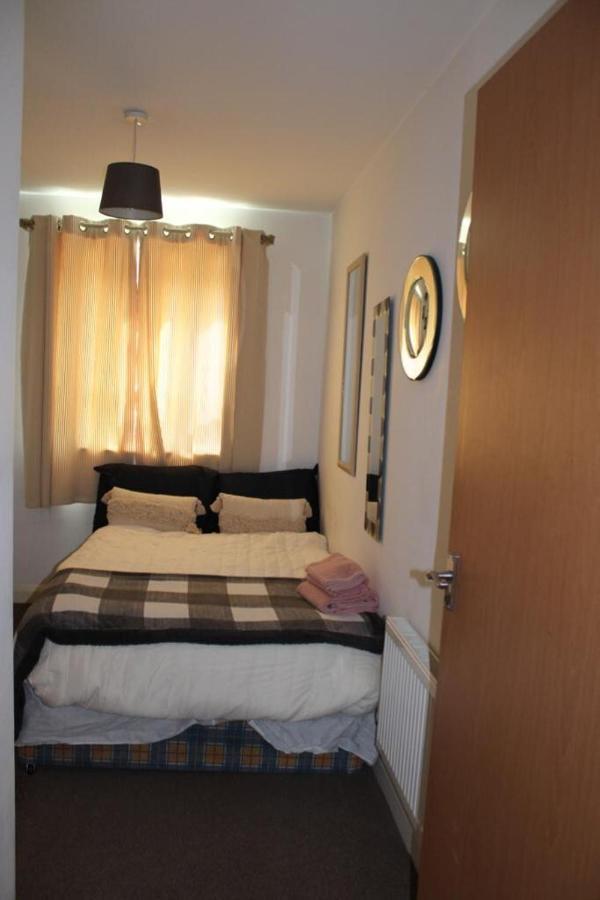 Two Bedroom Apartment, Free Parking, Close To Uclan And Free Wifi Preston  Exterior foto